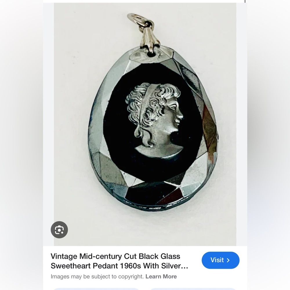 Vintage Mid Century Silver Cameo Pendant Necklace